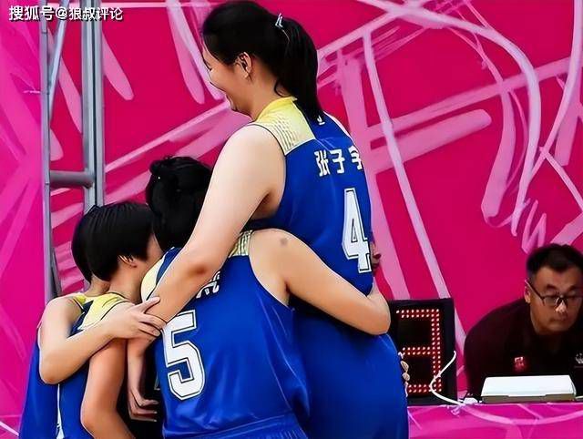 美女下面流水视频